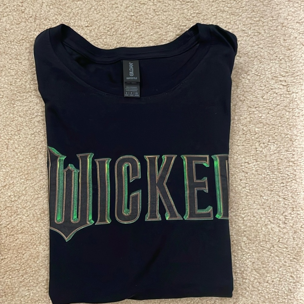 Wicked T-shirt. Size small.